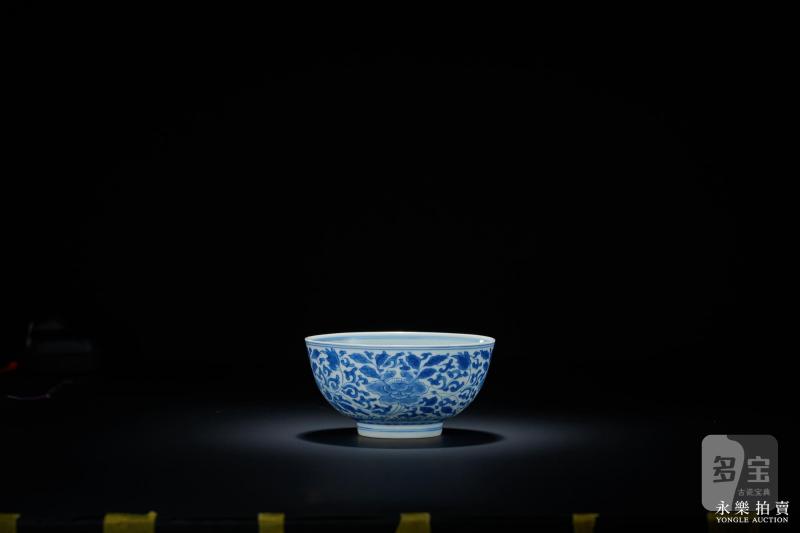 清康熙 青花缠枝牡丹纹碗 - 图4